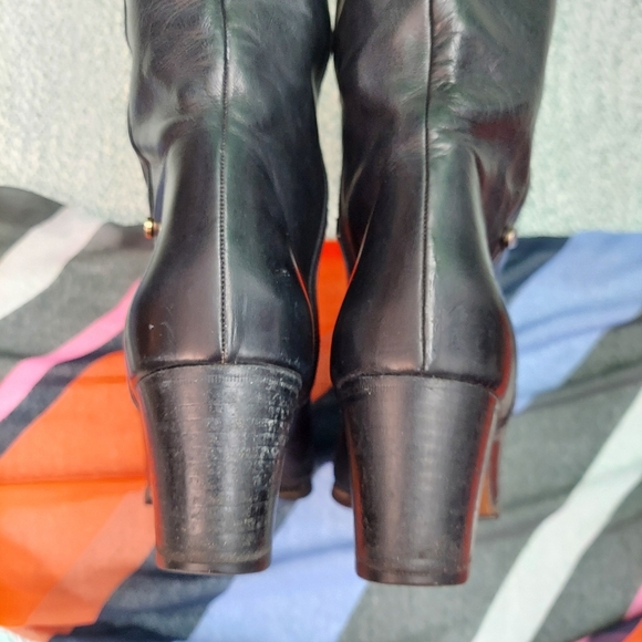 St. Moritz Chic Black Leather Knee-High Boots - Picture 6 of 12